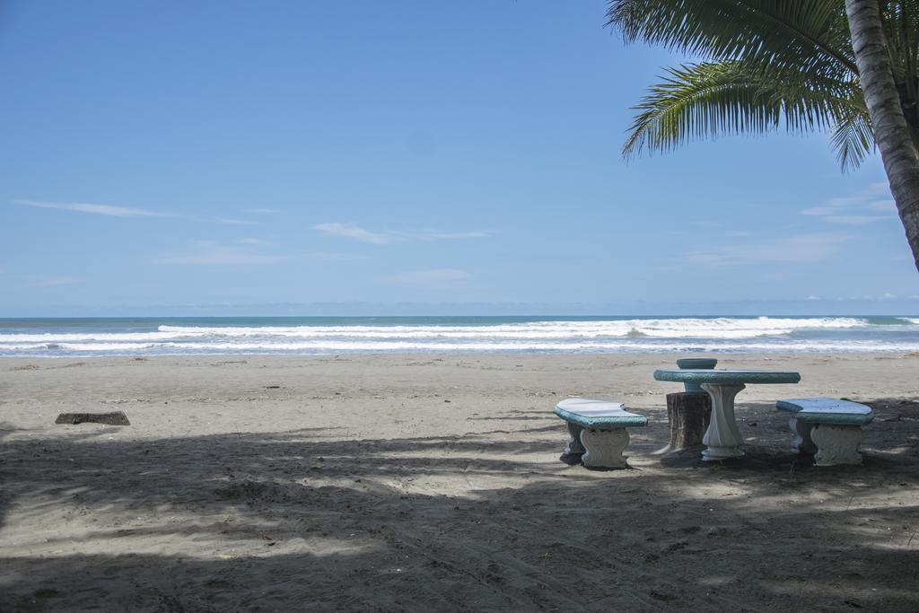 Pelican Beachfront Hotel Esterillos Este Extérieur photo