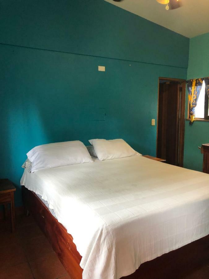 Pelican Beachfront Hotel Esterillos Este Extérieur photo